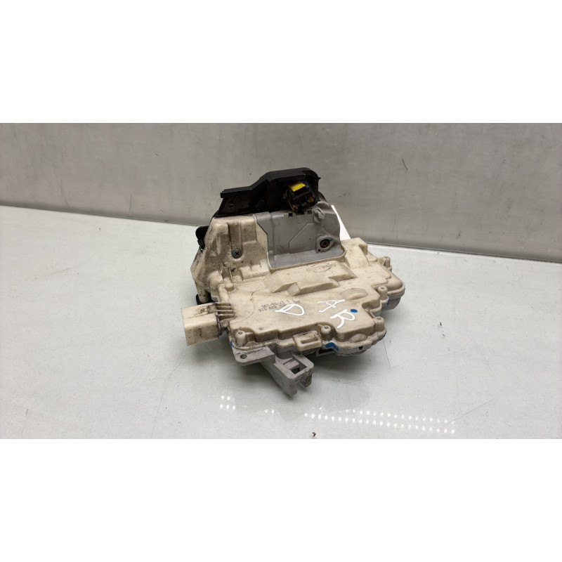 Serrure arriere droit AUDI A6 3 Photo n°2