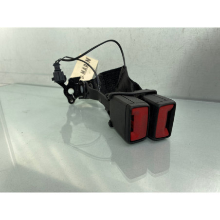 Attache ceinture arriere gauche AUDI Q2 Photo n°1