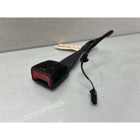 Attache ceinture avant droit AUDI Q2 Photo n°1