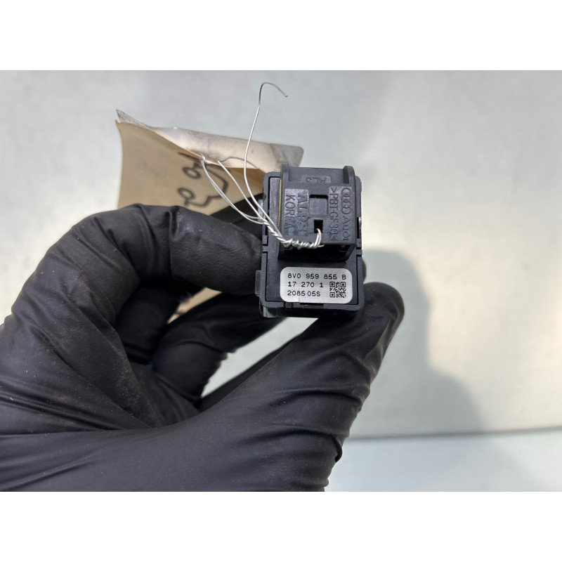 Interrupteur de leve vitre arriere gauche AUDI Q2 Photo n°4
