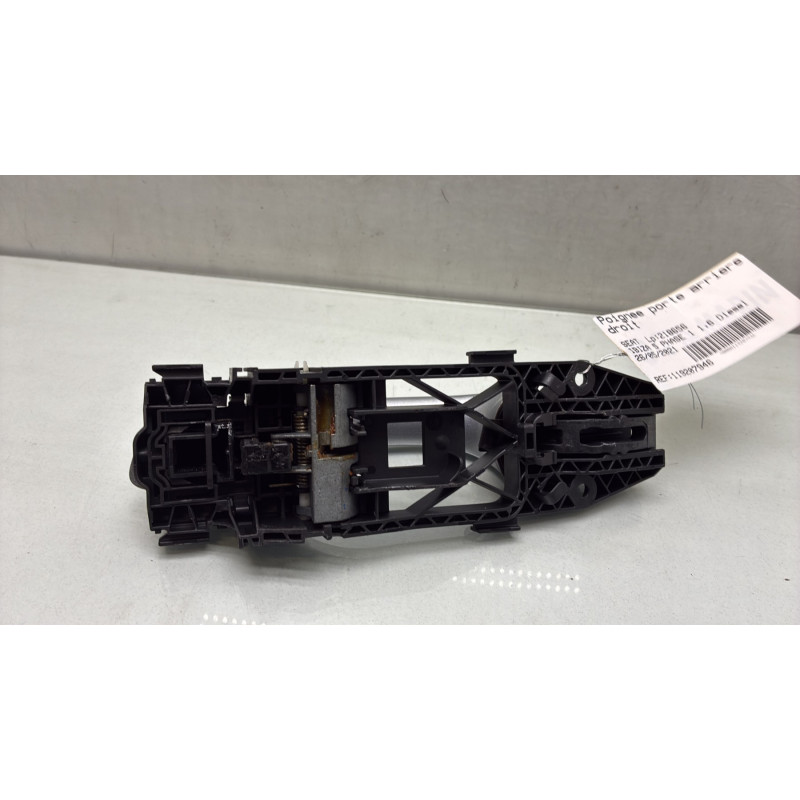 Poignee porte arriere droit SEAT IBIZA 5 Photo n°3