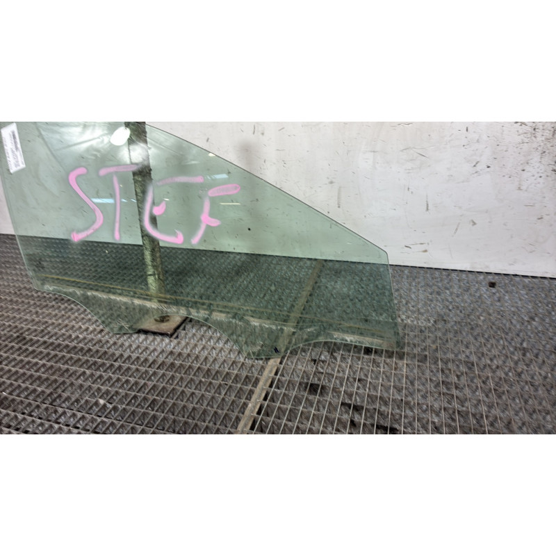 Vitre avant droit SEAT IBIZA 5 Photo n°2