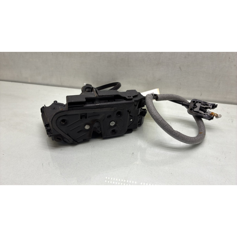 Serrure arriere droit SEAT IBIZA 5 Photo n°1