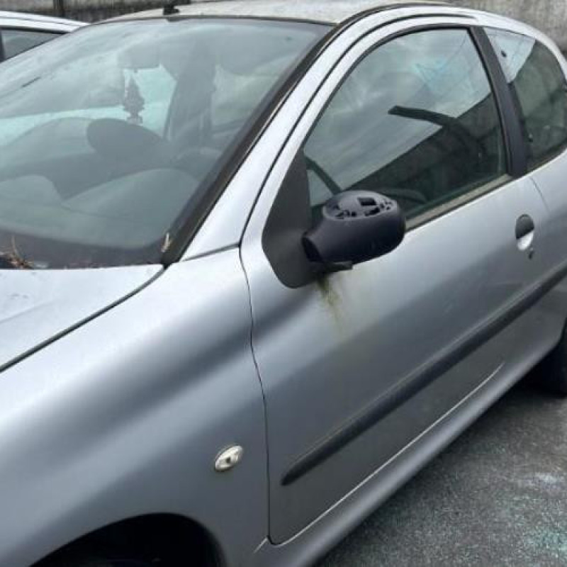 Boitier servitude moteur (BSM) PEUGEOT 206 Photo n°7