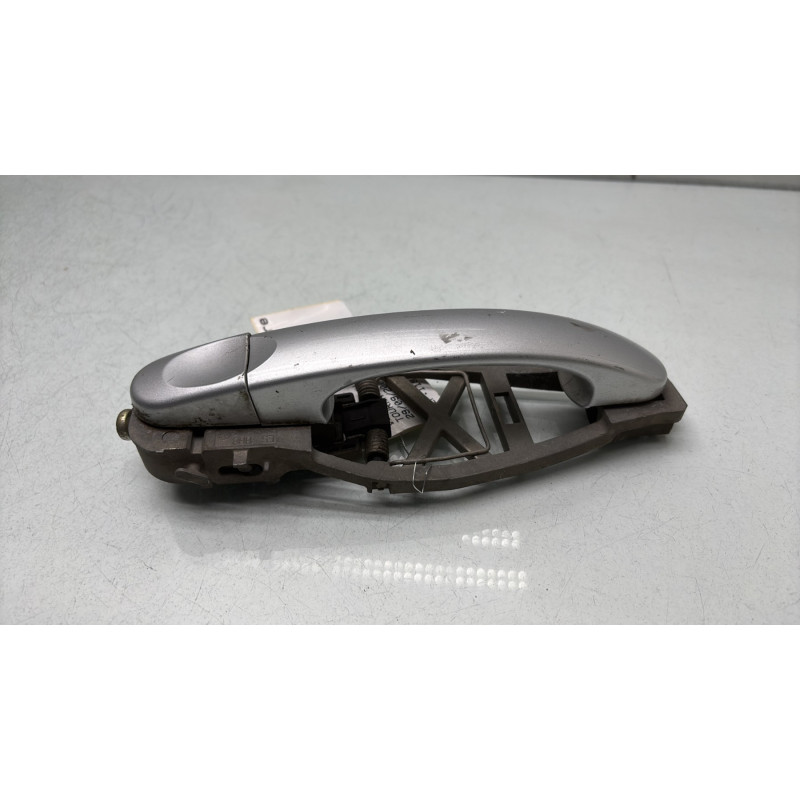 Poignee porte arriere gauche VOLKSWAGEN TOURAN 1 Photo n°2