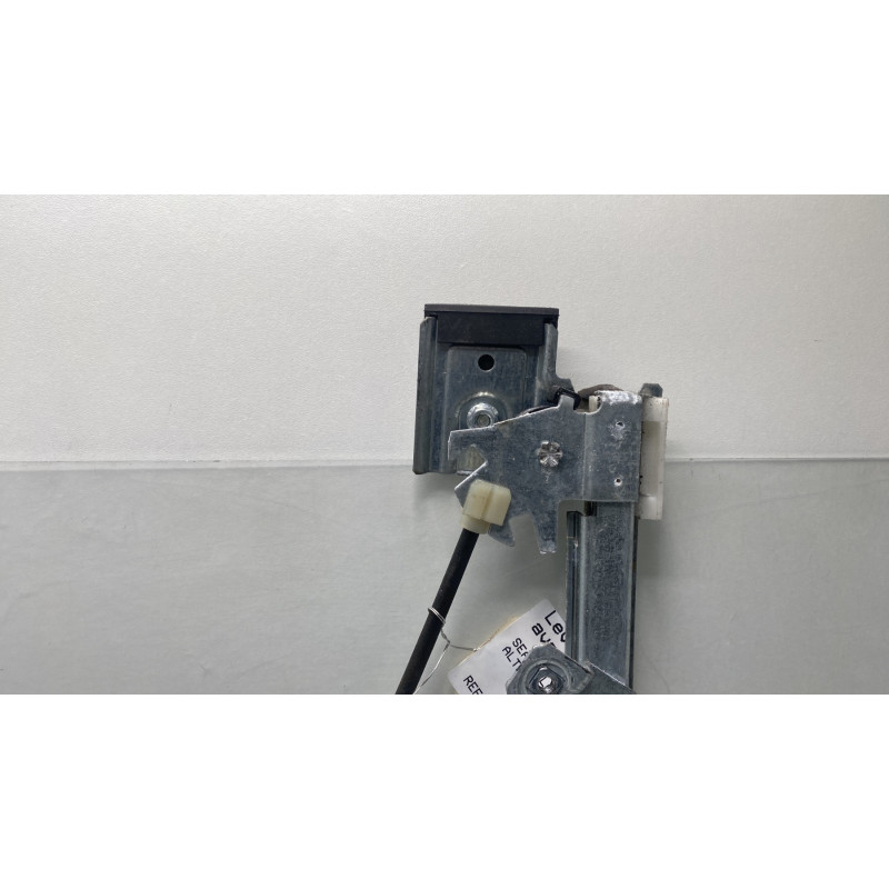 Leve vitre electrique avant gauche SEAT ALTEA Photo n°3