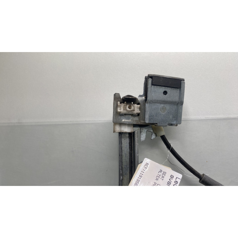 Leve vitre electrique avant gauche SEAT ALTEA Photo n°10