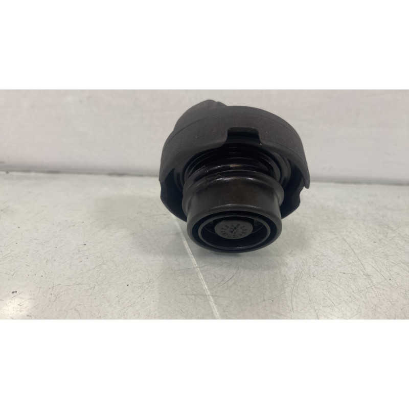 Bouchon de carburant VOLKSWAGEN POLO 5 Photo n°3