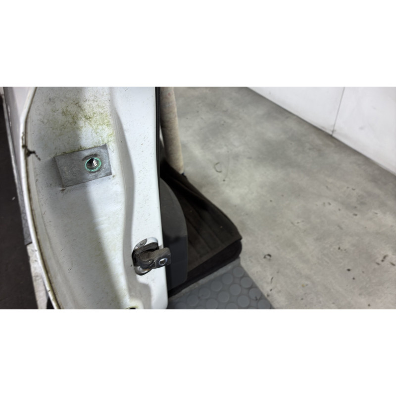 Porte avant droit VOLKSWAGEN POLO 5 Photo n°4