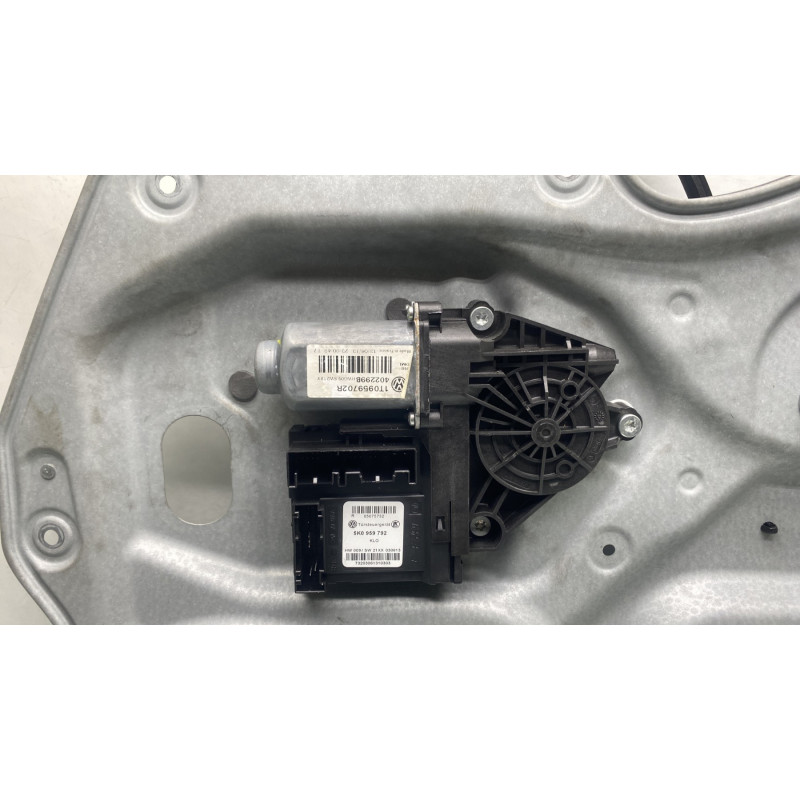 Leve vitre electrique avant droit VOLKSWAGEN TOURAN 2 Photo n°2