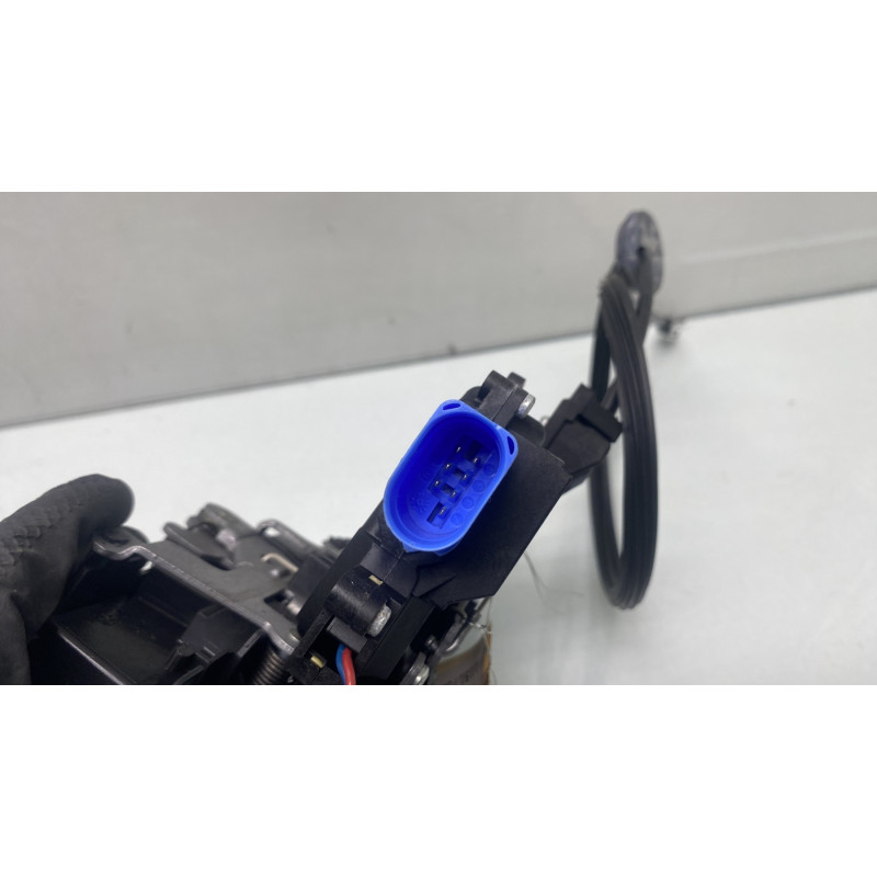 Serrure arriere droit VOLKSWAGEN TOURAN 2 Photo n°5