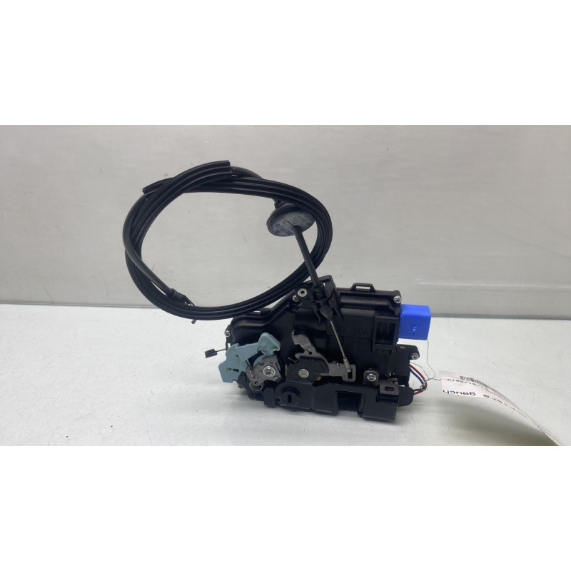 Serrure arriere gauche VOLKSWAGEN TOURAN 2 Photo n°3