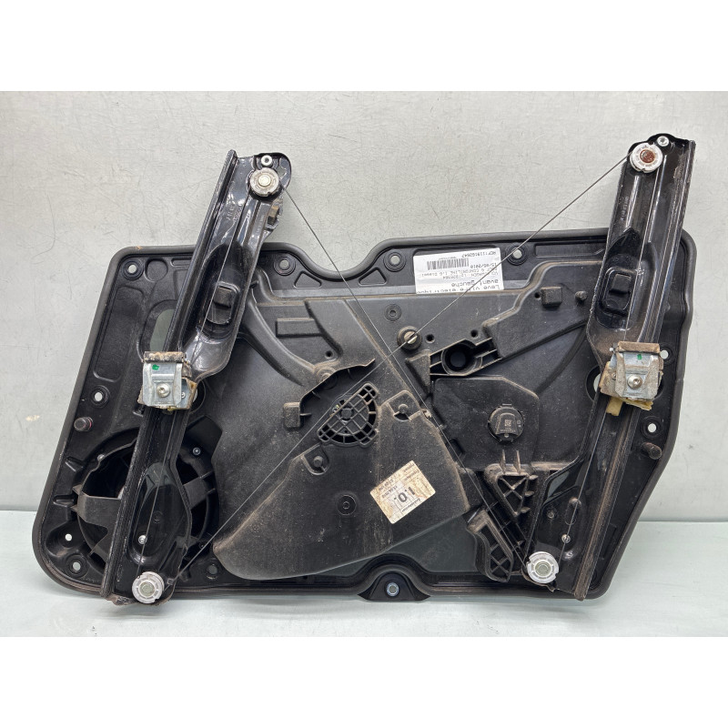 Leve vitre electrique avant gauche VOLKSWAGEN GOLF 6 Photo n°3