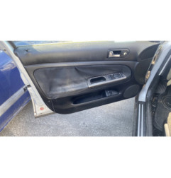 Vitre avant droit VOLKSWAGEN PASSAT 4