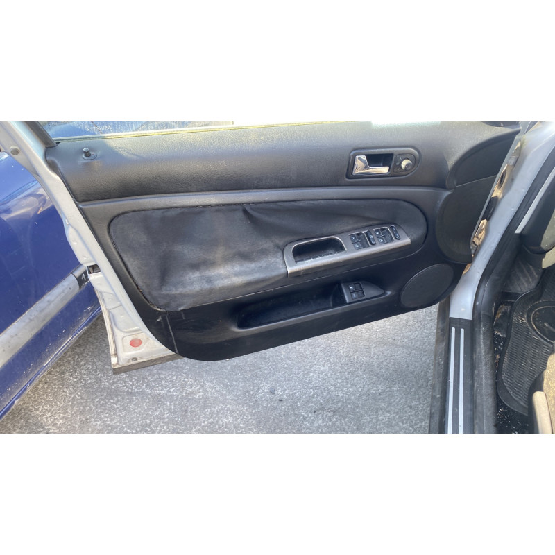 Vitre avant droit VOLKSWAGEN PASSAT 4 Photo n°13