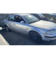 Serrure avant droit VOLKSWAGEN PASSAT 4