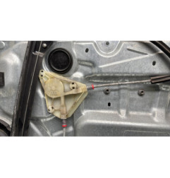 Leve vitre electrique avant gauche VOLKSWAGEN POLO 4