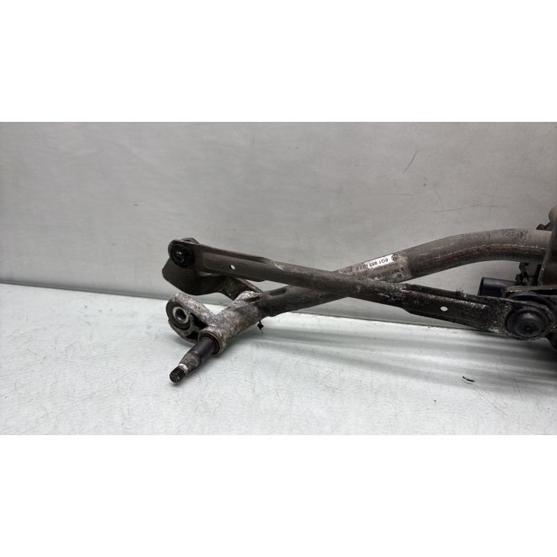 Moteur essuie glace avant VOLKSWAGEN POLO 4 Photo n°3