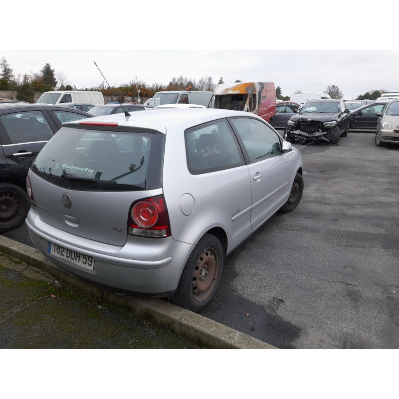 Pommeau de vitesses VOLKSWAGEN POLO 4 Photo n°5