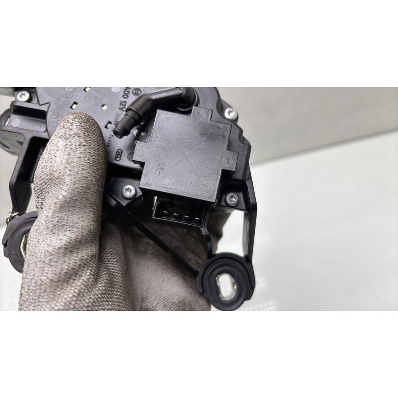 Moteur essuie glace arriere VOLKSWAGEN POLO 4 Photo n°3