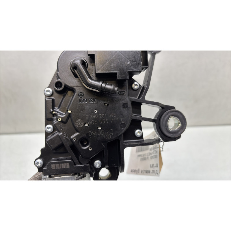 Moteur essuie glace arriere VOLKSWAGEN POLO 4 Photo n°5