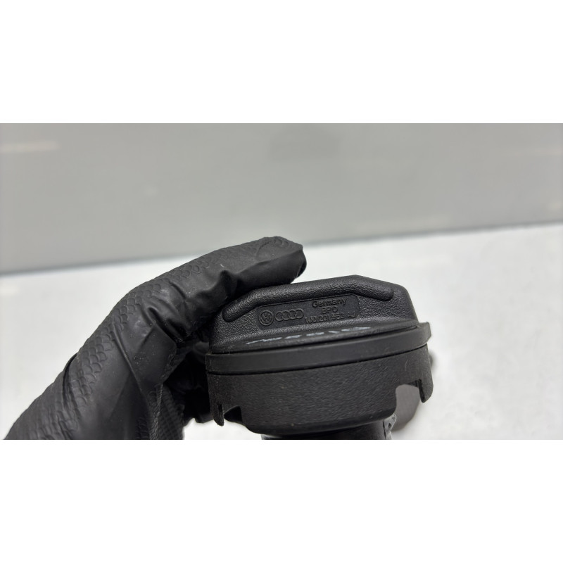 Bouchon de carburant VOLKSWAGEN POLO 5 Photo n°4