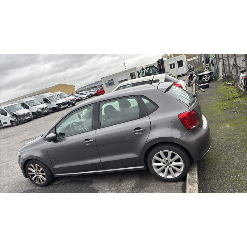 Pretensionneur de ceinture avant droit VOLKSWAGEN POLO 5 Photo n°12