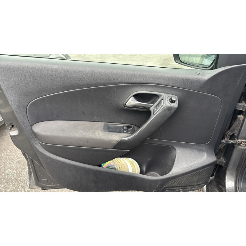 Pretensionneur de ceinture avant droit VOLKSWAGEN POLO 5 Photo n°15