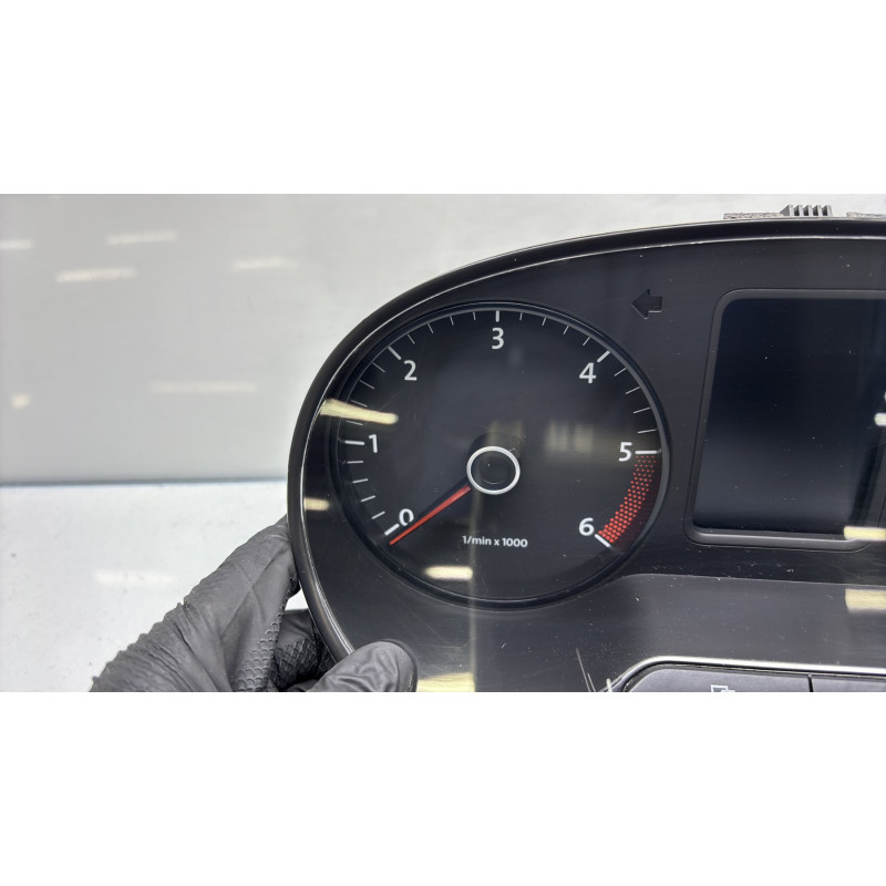 Compteur VOLKSWAGEN POLO 5 Photo n°2
