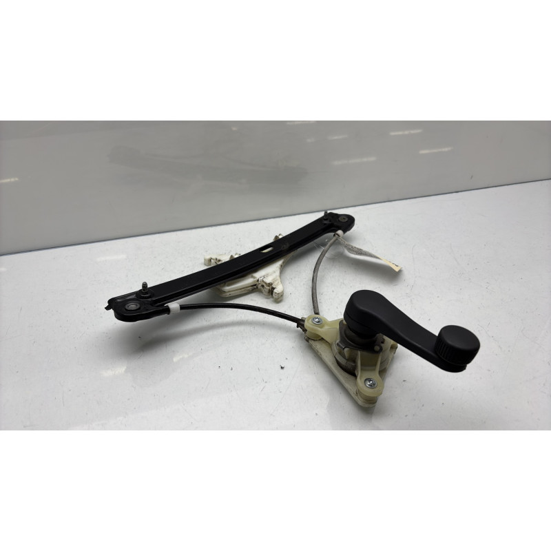 Leve vitre mecanique arriere droit VOLKSWAGEN POLO 5 Photo n°1