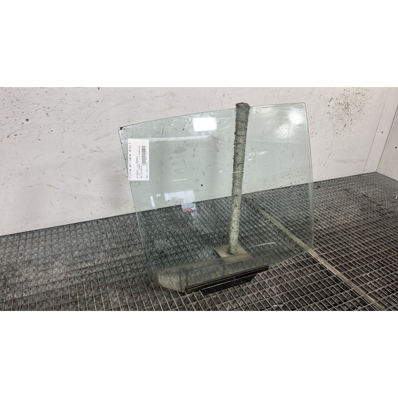 Vitre arriere droit HYUNDAI I 10 1 Photo n°2