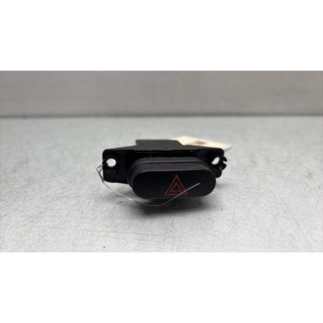 Bouton de warning HYUNDAI I 10 1 Photo n°1