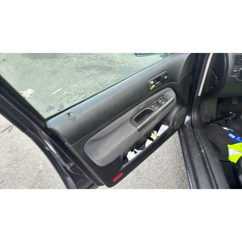Verin de coffre VOLKSWAGEN GOLF 4 Photo n°14