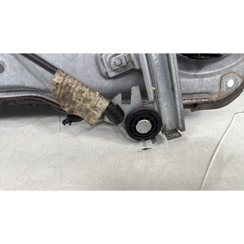 Leve vitre electrique avant droit VOLKSWAGEN GOLF 4 Photo n°3