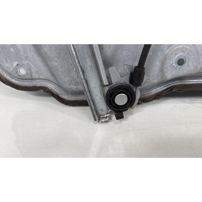 Leve vitre electrique avant droit VOLKSWAGEN GOLF 4 Photo n°4