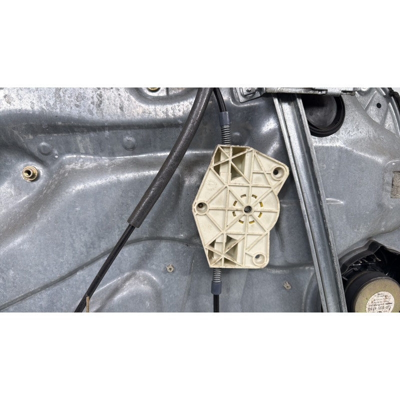 Leve vitre electrique avant droit VOLKSWAGEN GOLF 4 Photo n°7