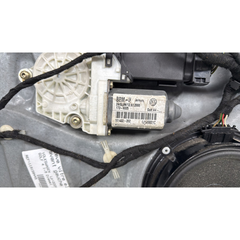 Leve vitre electrique avant gauche VOLKSWAGEN GOLF 4 Photo n°2
