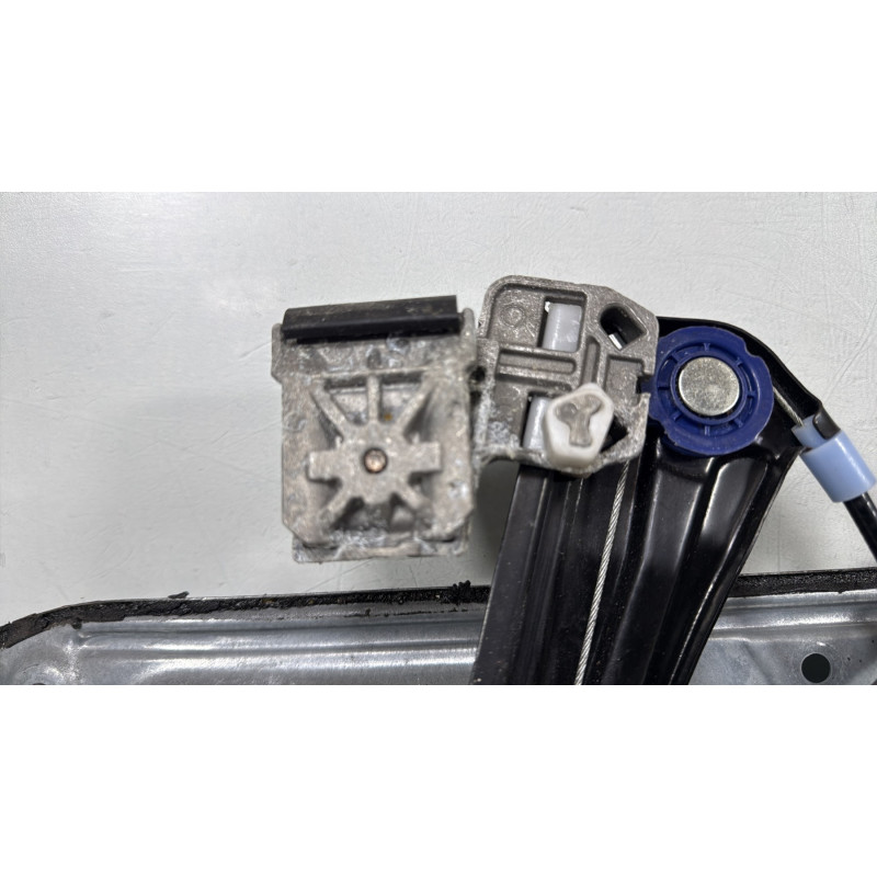 Leve vitre electrique avant gauche VOLKSWAGEN GOLF 4 Photo n°7