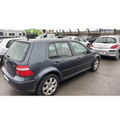 Pare choc arriere VOLKSWAGEN GOLF 4