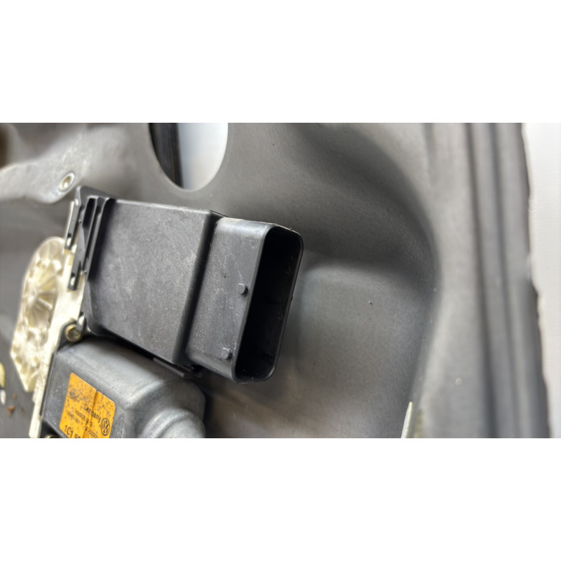 Leve vitre electrique avant gauche VOLKSWAGEN GOLF 4 Photo n°6