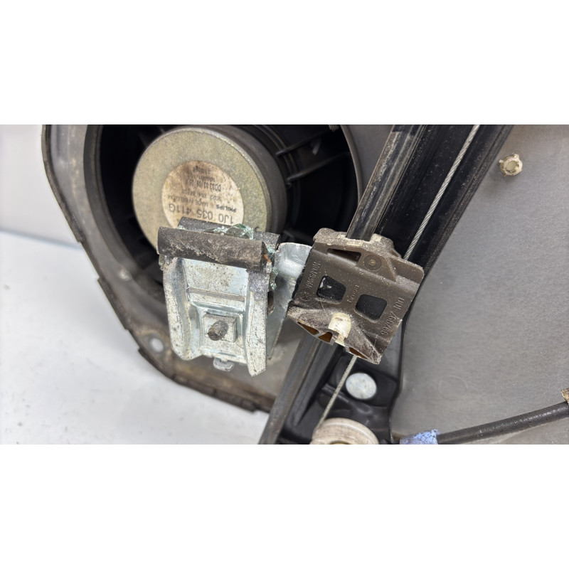 Leve vitre electrique avant gauche VOLKSWAGEN GOLF 4 Photo n°8