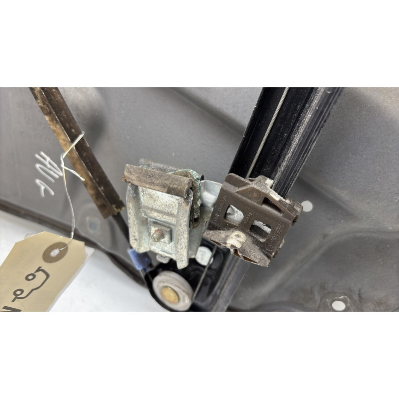 Leve vitre electrique avant gauche VOLKSWAGEN GOLF 4 Photo n°9