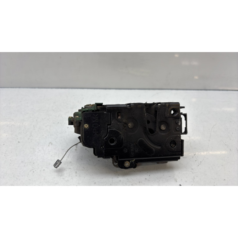 Serrure avant gauche VOLKSWAGEN GOLF 4 Photo n°5
