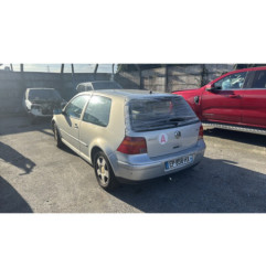 Vitre avant droit VOLKSWAGEN GOLF 4