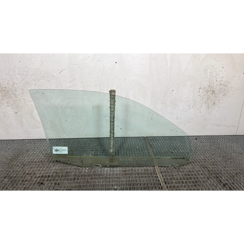 Vitre avant gauche VOLKSWAGEN GOLF 4 Photo n°4