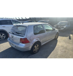 Vitre avant gauche VOLKSWAGEN GOLF 4