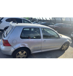 Vitre avant gauche VOLKSWAGEN GOLF 4