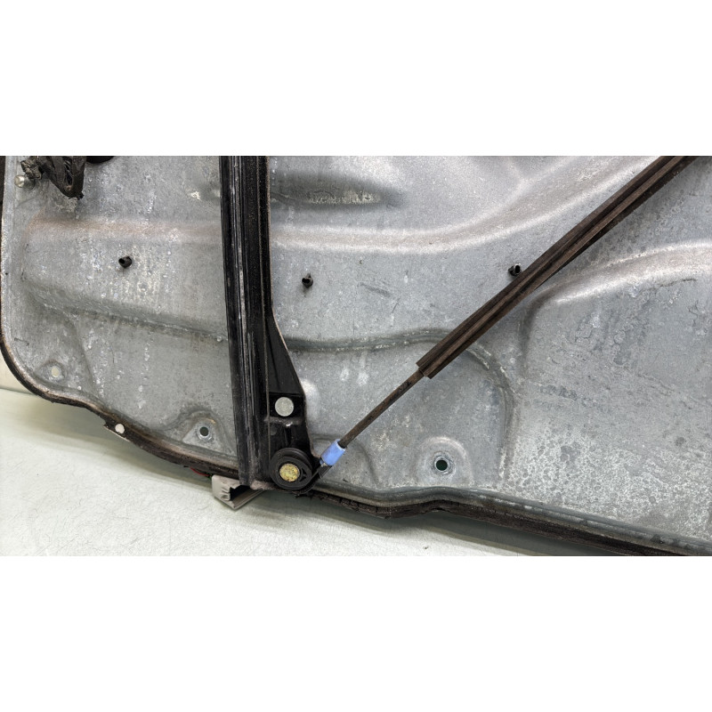 Leve vitre electrique avant droit VOLKSWAGEN GOLF 4 Photo n°6