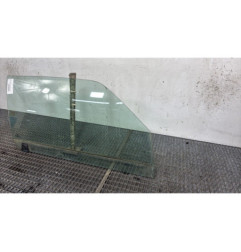 Vitre avant droit VOLKSWAGEN GOLF 4