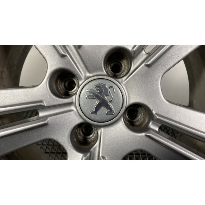 Jante PEUGEOT 208 1 Photo n°2